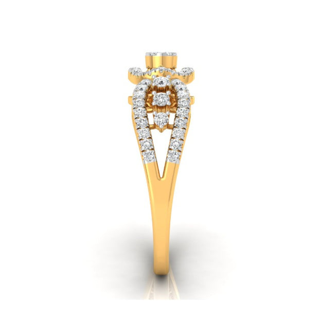 cluster with halo diamond ring in yellow gold