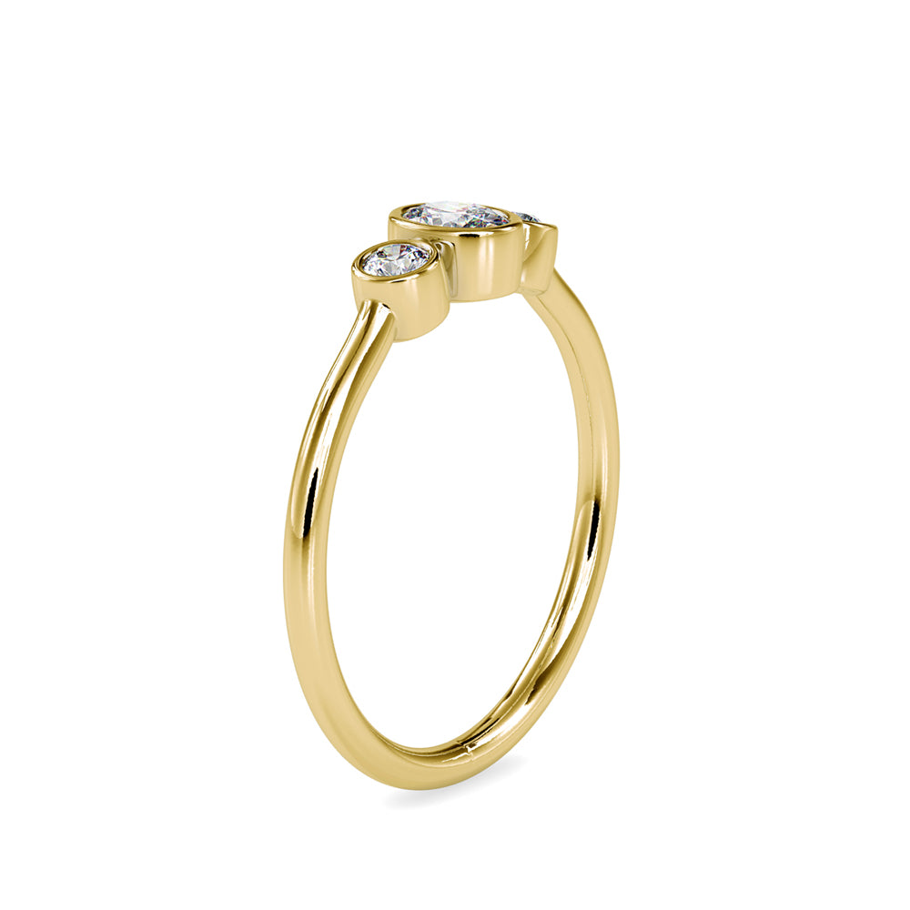oval bezel lab-grown diamond ring in yellow gold